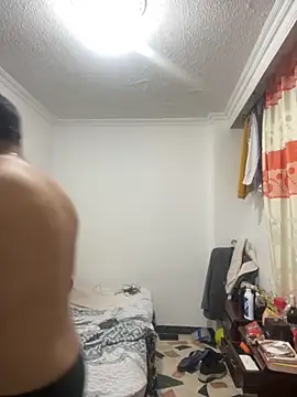 Snapshot of stiven-p23 chatting on October 23, 3:17 am stiven-p23 online show from October 23, 3:17 am