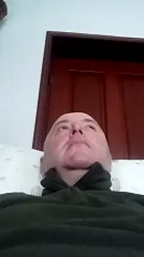 Snapshot of Necas197 chatting on December 15, 4:15 pm Necas197 online show from December 15, 4:15 pm