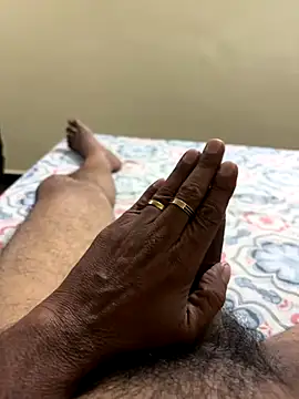 Snapshot of cum4mheaven chatting on October 15, 10:26 am cum4mheaven online show from October 15, 10:26 am