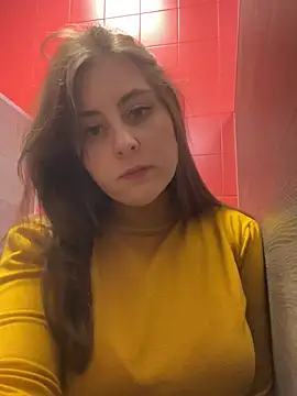 Snapshot of Topvi_ chatting on December 27, 12:01 pm Topvi online show from December 27, 12:01 pm