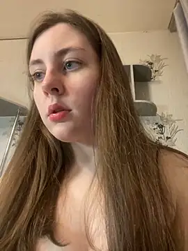 Snapshot of Topvi_ chatting on January 6, 2:25 pm Topvi online show from January 6, 2:25 pm