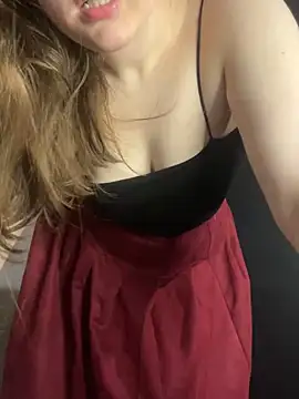 Snapshot of Topvi_ chatting on February 17, 7:21 pm Topvi online show from February 17, 7:21 pm