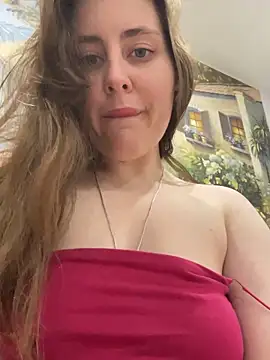 Snapshot of Topvi_ chatting on February 1, 5:33 pm Topvi online show from February 1, 5:33 pm