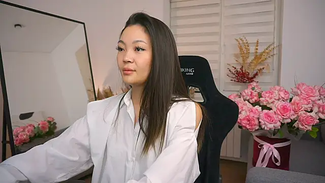 Peopleneedlove144 online show from January 12, 6:59 pm