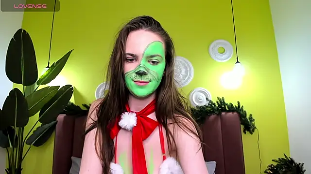 Snapshot of Selena_Cutiee chatting on December 26, 7:56 am Selena Cutiee online show from December 26, 7:56 am