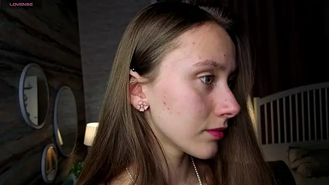 Snapshot of EthalBuffkin chatting on September 18, 7:27 pm EthalBuffkin online show from September 18, 7:27 pm