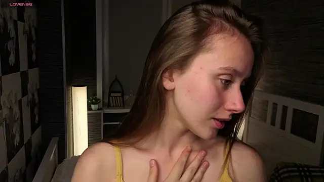 Snapshot of EthalBuffkin chatting on October 1, 7:31 pm EthalBuffkin online show from October 1, 7:31 pm