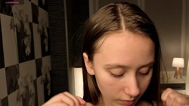 Snapshot of EthalBuffkin chatting on October 5, 7:12 pm EthalBuffkin online show from October 5, 7:12 pm