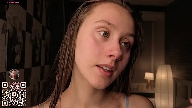 Snapshot of EthalBuffkin chatting on October 8, 7:11 pm EthalBuffkin online show from October 8, 7:11 pm