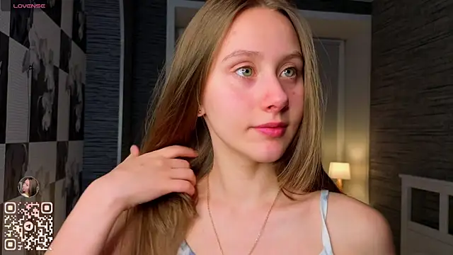 Snapshot of EthalBuffkin chatting on October 31, 7:04 pm EthalBuffkin online show from October 31, 7:04 pm