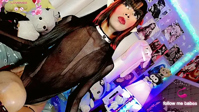 Snapshot of Jadee_Ariell chatting on October 4, 3:43 pm Jadee Ariell online show from October 4, 3:43 pm