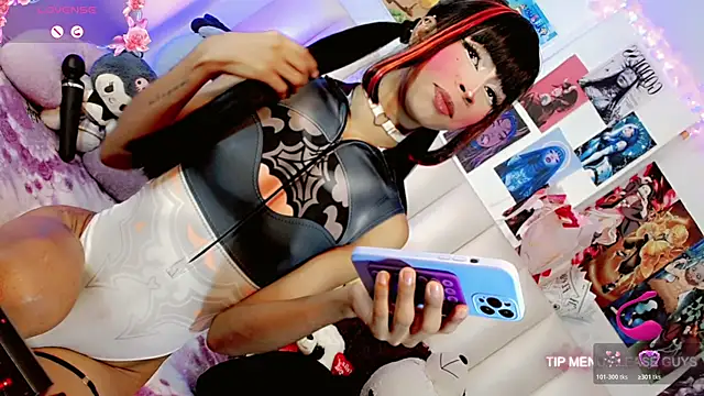 Snapshot of Jadee_Ariell chatting on April 9, 7:30 pm Jadee Ariell online show from April 9, 7:30 pm