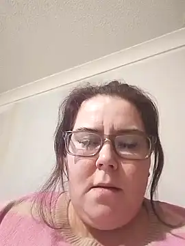 Snapshot of Viola_SassyX chatting on December 4, 3:32 pm Viola SassyX online show from December 4, 3:32 pm