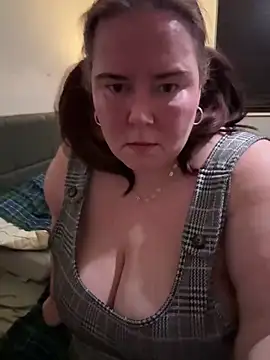 Snapshot of Viola_SassyX chatting on March 14, 9:43 pm Viola SassyX online show from March 14, 9:43 pm