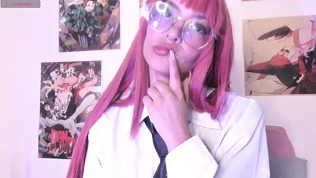 Luna-Chann online show from March 27, 9:25 pm