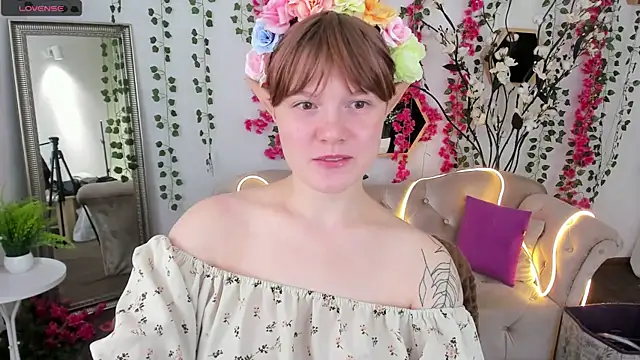 DreamyLuna online show from October 3, 8:17 pm