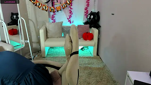 DreamyLuna online show from October 18, 8:31 pm