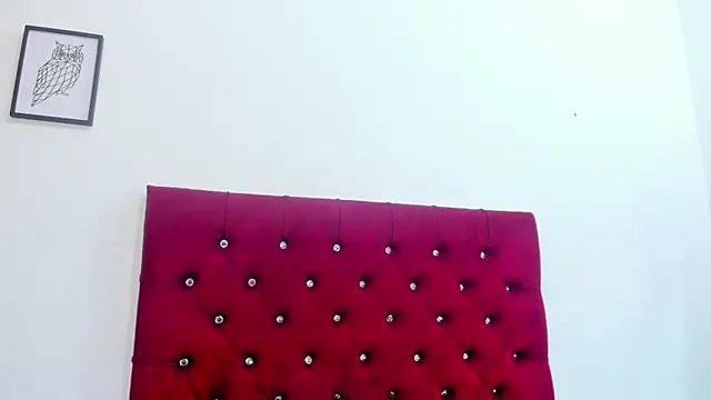 Snapshot of Melody_Megann chatting on April 9, 11:15 am Melody Megann online show from April 9, 11:15 am