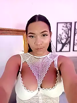 AmaraVelez online show from January 8, 10:59 am