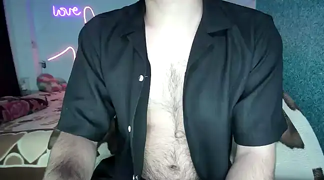 Snapshot of hunter_boy chatting on February 11, 5:29 pm hunter boy online show from February 11, 5:29 pm