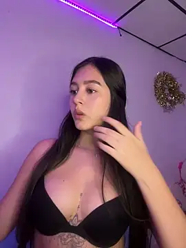 Snapshot of kanne_mia chatting on March 23, 3:54 am kanne mia online show from March 23, 3:54 am