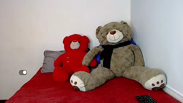 Snapshot of SamanthaaSmitt chatting on March 4, 12:07 am SamanthaaSmitt online show from March 4, 12:07 am