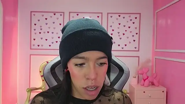 stephania t online show from September 18, 11:34 am