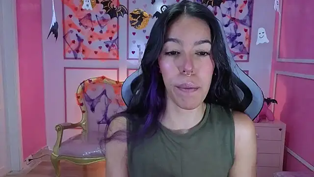 stephania t online show from October 29, 12:18 pm