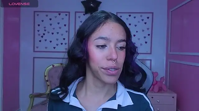 stephania t online show from November 4, 12:37 pm