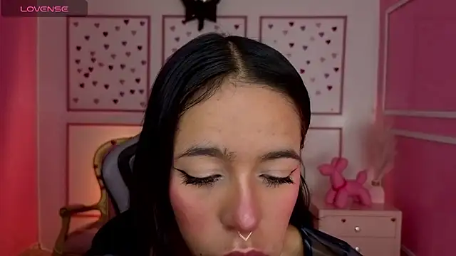 stephania t online show from November 27, 11:56 am