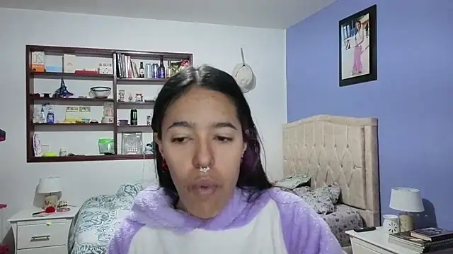 stephania t online show from February 17, 2:35 pm