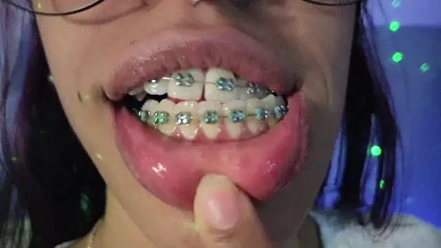 stephania t online show from February 20, 1:35 am