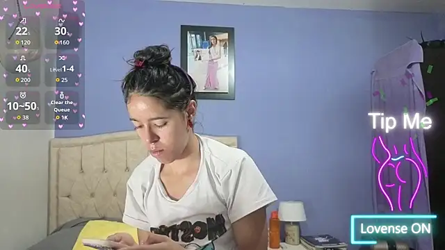 stephania t online show from March 11, 5:19 pm