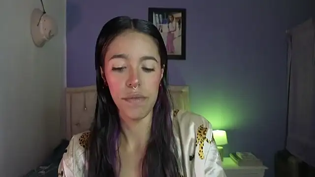 stephania t online show from March 24, 5:29 pm