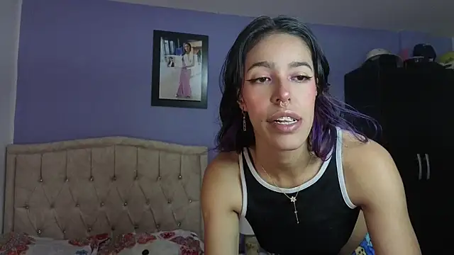 stephania t online show from May 7, 3:50 pm