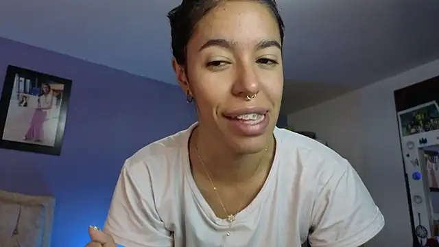 stephania t online show from May 15, 12:45 pm