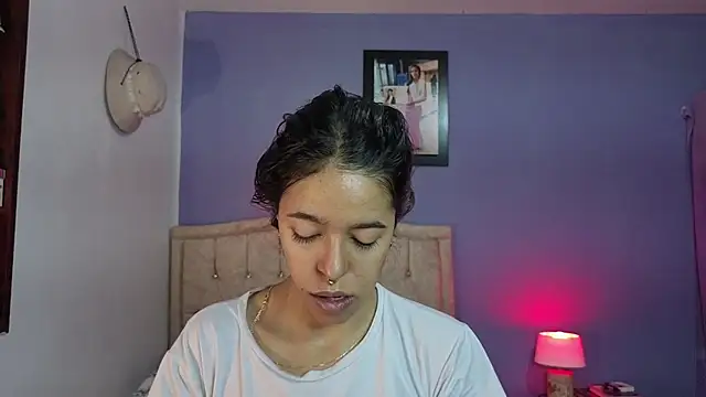 stephania t online show from May 19, 4:57 pm