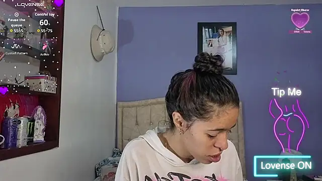 stephania t online show from May 22, 4:34 pm