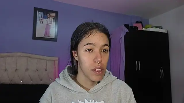 Snapshot of stephania_t chatting on June 16, 2:41 pm stephania t online show from June 16, 2:41 pm