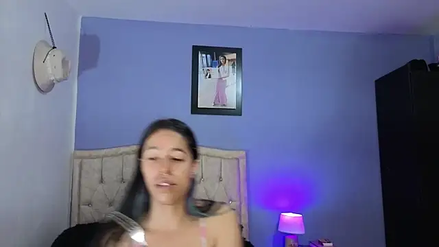 Snapshot of stephania_t chatting on June 17, 2:51 pm stephania t online show from June 17, 2:51 pm