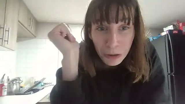 Snapshot of TheSexiest2025 chatting on December 19, 10:21 pm TheSexiest2025 online show from December 19, 10:21 pm