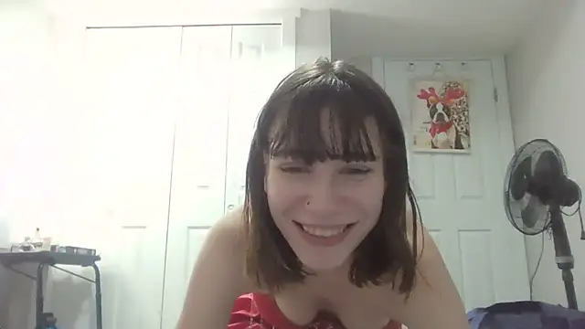 Snapshot of TheSexiest2025 chatting on December 23, 6:58 pm TheSexiest2025 online show from December 23, 6:58 pm