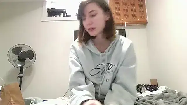 Snapshot of TheSexiest2025 chatting on February 4, 5:01 pm TheSexiest2025 online show from February 4, 5:01 pm