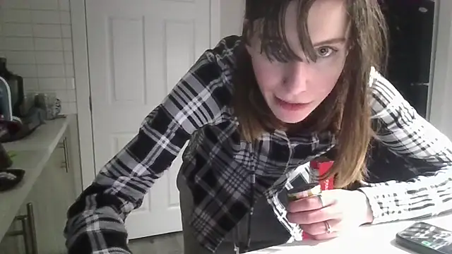 Snapshot of TheSexiest2025 chatting on February 13, 11:15 pm TheSexiest2025 online show from February 13, 11:15 pm