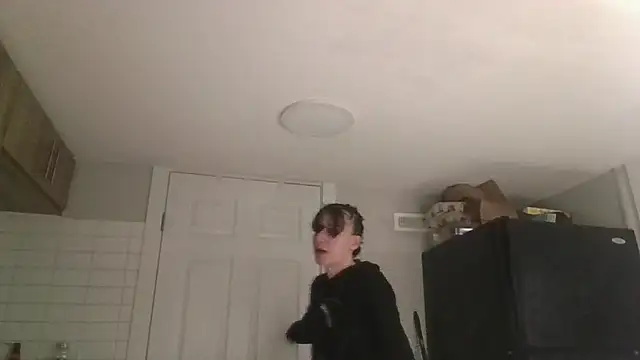 Snapshot of TheSexiest2025 chatting on February 21, 6:04 pm TheSexiest2025 online show from February 21, 6:04 pm