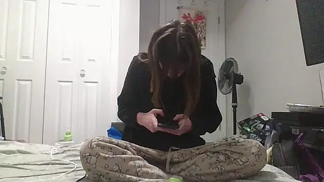 Snapshot of TheSexiest2025 chatting on February 26, 8:44 pm TheSexiest2025 online show from February 26, 8:44 pm