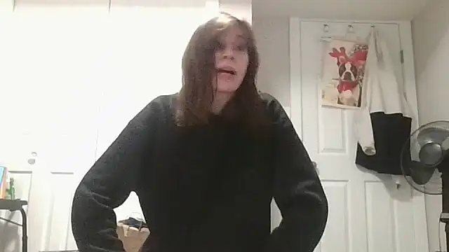 Snapshot of TheSexiest2025 chatting on March 5, 3:40 pm TheSexiest2025 online show from March 5, 3:40 pm