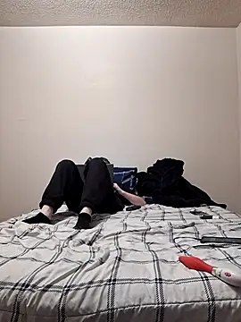 Snapshot of TheSexiest2025 chatting on April 5, 2:20 am TheSexiest2025 online show from April 5, 2:20 am