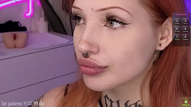 violetviolator online show from November 8, 4:34 am