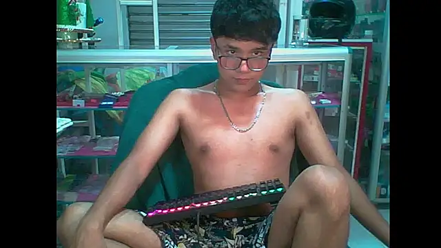 Snapshot of Baby_Cream chatting on December 6, 5:09 am Baby Cream online show from December 6, 5:09 am